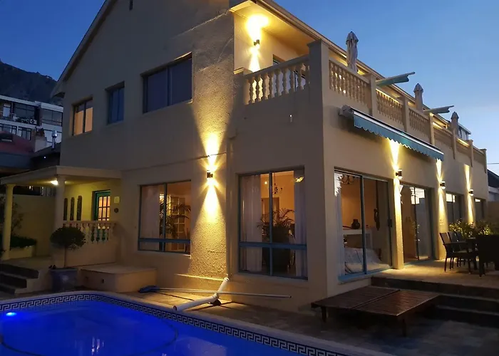 Villa Sunshine Guest House Cape Town